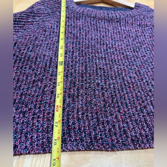 Express cropped sweater - Picture 3 of 7